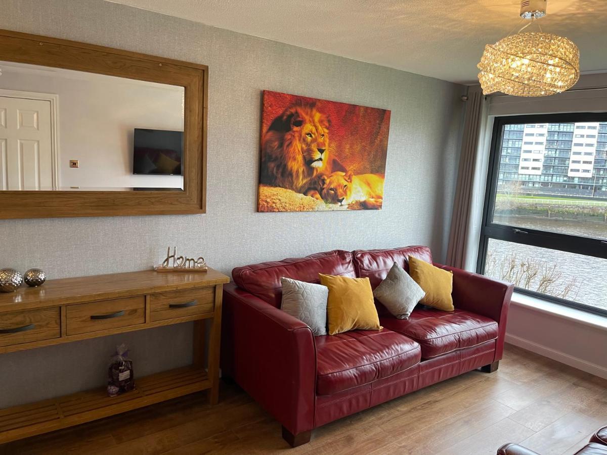 River View Apartment กลาสโกว์ ภายนอก รูปภาพ